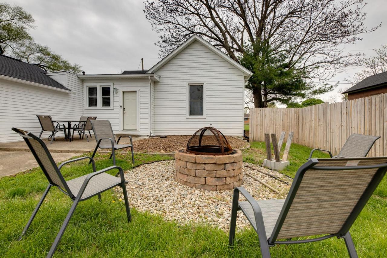Modern Family Home In Mason With Backyard And Fire Pit Dış mekan fotoğraf
