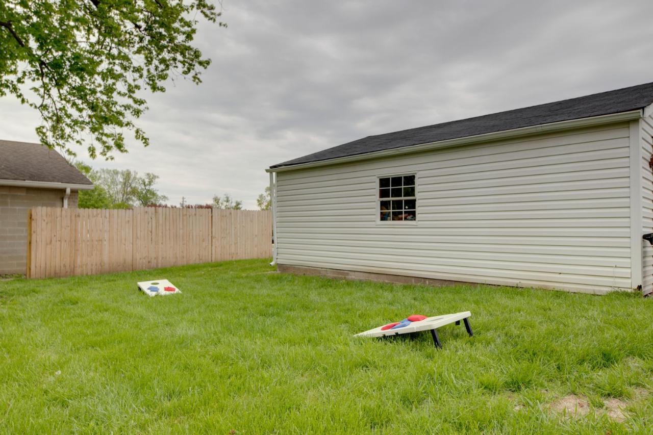 Modern Family Home In Mason With Backyard And Fire Pit Dış mekan fotoğraf