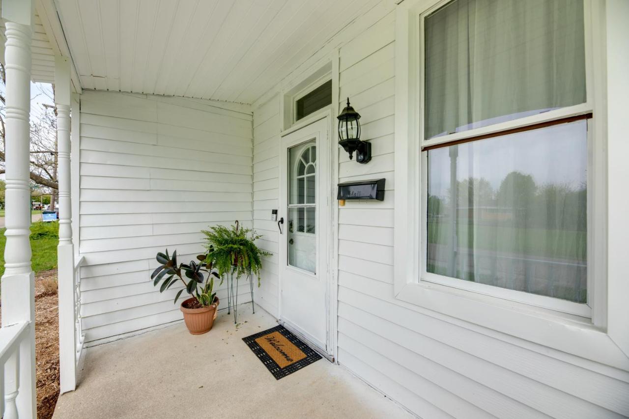 Modern Family Home In Mason With Backyard And Fire Pit Dış mekan fotoğraf